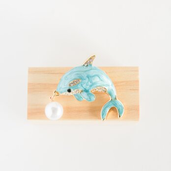 『可愛い動物たちのブローチシリーズ〜　可愛いイルカのブローチ』海豚の画像