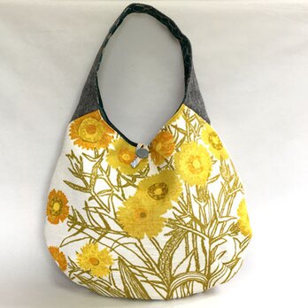 ワンハンドルバッグ　たまご型　ヴィンテージ黄色の花の画像