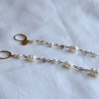 tsuzuri earrings - pearls and beadsの画像