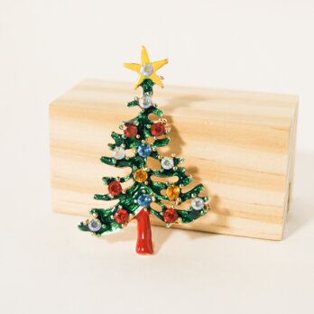 『Christmasシリーズ〜　キラキラなクリスマスツリーのブローチ』の画像