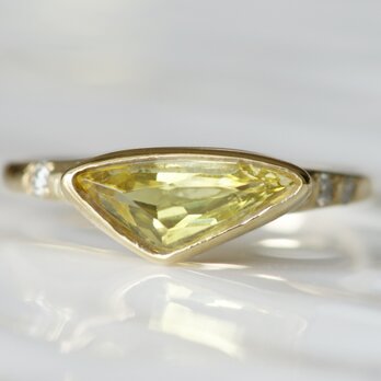 K10製　トルマリンとダイヤモンドのリングの画像
