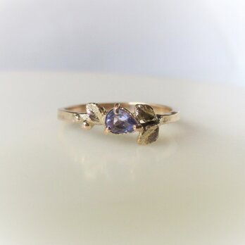 紫陽花色のタンザナイトのK10の指輪の画像