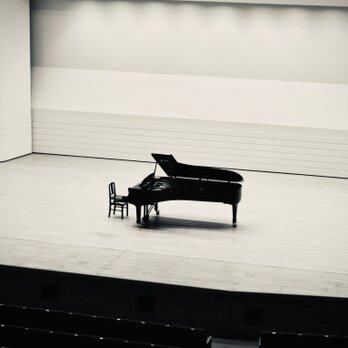 W077　Piano Concertosの画像