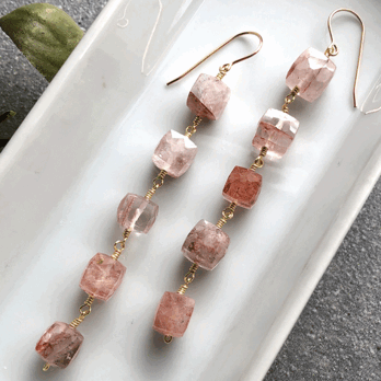 キューブロングピアス