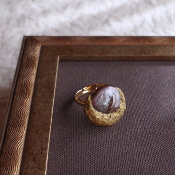 月と真珠の指輪　-A-　本金箔／真鍮　k16gp　フリーサイズリング　r-92-4の画像
