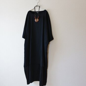オーバーサイズのコットン100％2枚重ねのワンピース　黒　シワ加工