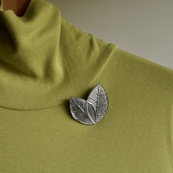 ブローチ(銀彩) 木の葉-2の画像