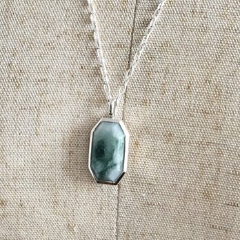 jade(翡翠） necklaceの画像