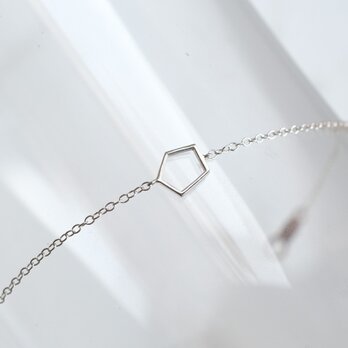 silver925✶fimmtungur bracelet：変形五角形　透かしブレスレット　シルバー　の画像