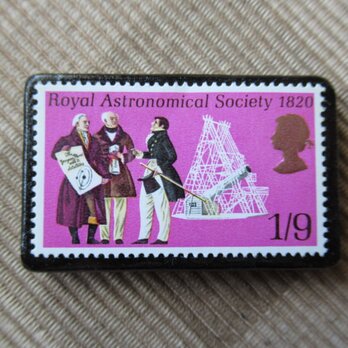 イギリス1970年　切手ブローチ 6518の画像