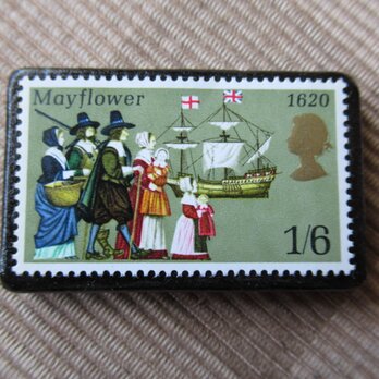 イギリス1970年　切手ブローチ 6520の画像