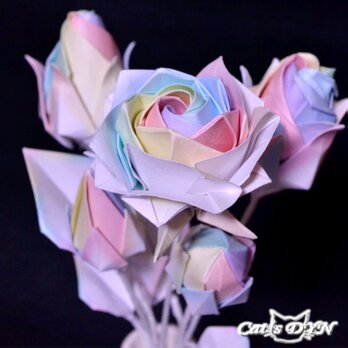レインボーローズを蕾から開花まで　（折り紙の薔薇の花）の画像