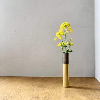 小花瓶　真鍮錫黒