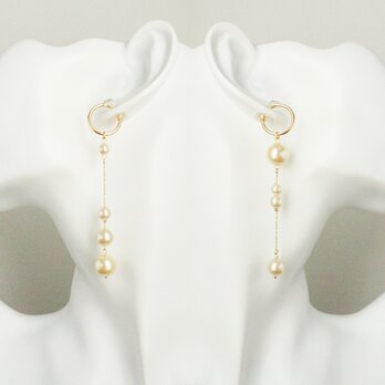 《イヤリング》Bubbles pearl asymmetry earring/Cream×Goldの画像