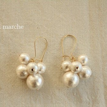 コットンパールのつぶつぶピアス