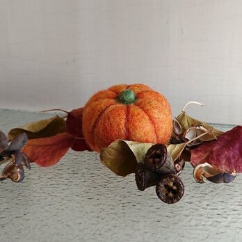 羊毛フェルトのハロウィンかぼちゃ（中サイズ）の画像