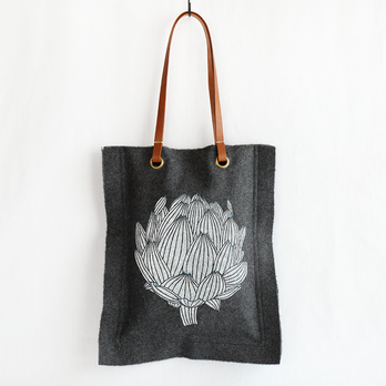 メルトンウールのバッグ "artichoke_GY"の画像