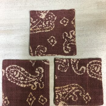 綿と麻の絞り染めのリバーシブルコースター3枚セットの画像