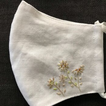 ワンポイント刺繍立体マスク94の画像