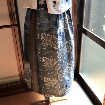 木綿　藍色　型染ｅｔｃ.古布からギャザースカート　Ｊ-41の画像