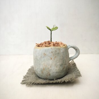 5082.bud 粘土の鉢植え マグカップの画像