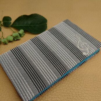 絹織物西陣織名刺・カード入れ グレー地に銀糸音符　中地ブルーの画像