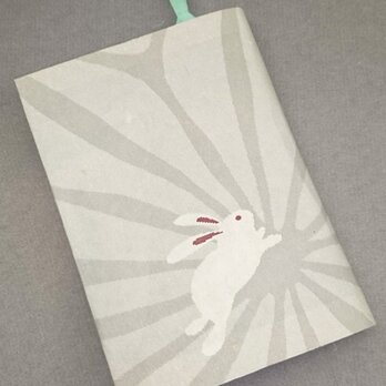栞付き・和紙ブックカバー(文庫本サイズ)麻の葉に兎・グレー「送料無料」の画像