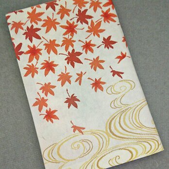 栞付き・和紙ブックカバー(新書サイズ)白地に流水赤紅葉「送料無料」の画像