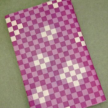 栞付き・和紙ブックカバー(新書サイズ)　市松模様　赤紫「送料無料」の画像