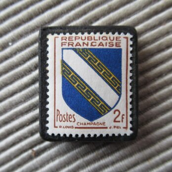 フランス　紋章切手ブローチ6637の画像