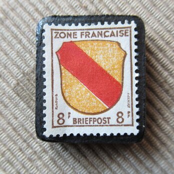 フランス　紋章切手ブローチ6669の画像