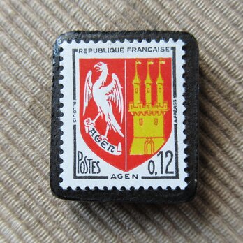 フランス　紋章切手ブローチ6672の画像