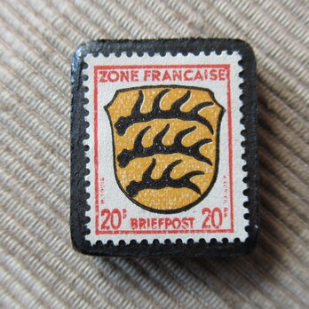 フランス　紋章切手ブローチ6675の画像