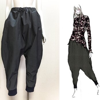 【1点もの・デザイン画付き】ダークインディゴグレータフタ織りぶかぶかパンツ（KOJI TOYODA）の画像