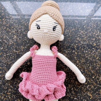 あみぐるみ 人形 ニットトイ ドール 編みぐるみ プレゼント 出産祝い 女の子 お部屋飾り 衣装着せ替え バレリーナの画像
