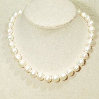 ＊特価品_12.0-11.5mm本真珠（淡水）のネックレス（42cm、マグネット、ナチュラルカラー、ホワイト）の画像