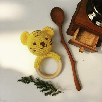 おもちゃ とらちゃん ガラガラ ラトル 0歳 男の子 女の子 編みぐるみ 出産祝い あかちゃん ギフト プレゼントの画像