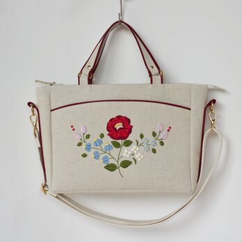 花刺繍のショルダーバッグの画像