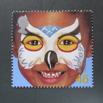 イギリス2001年　切手ブローチ 6691の画像