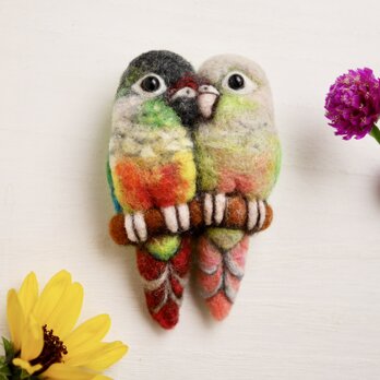 なかよしウロコインコの羊毛フェルトブローチ ＊再販＊の画像