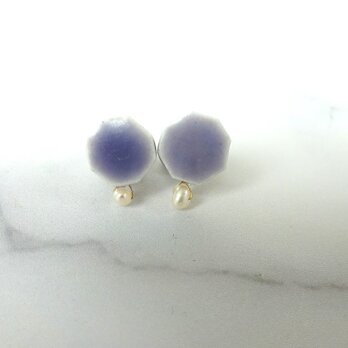 小さな八角 と小さな淡水パールの陶pierce／earring（ラベンダー）の画像