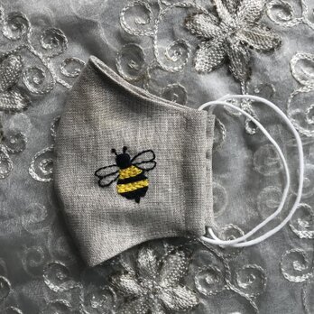 lucky bee刺繍のリネン立体マスク（送料無料）の画像