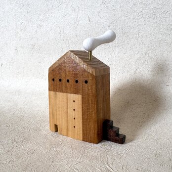 ある街の小さな家たち