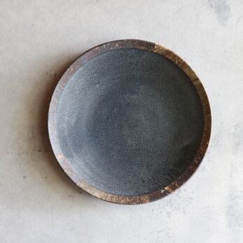 伊豆土リムの八寸皿（黒釉）の画像