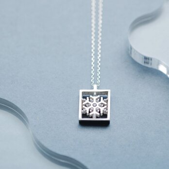 フレーム 雪の結晶 ネックレス シルバー925の画像