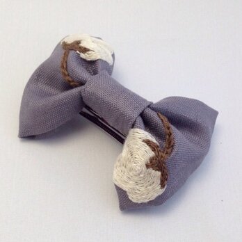 コットン刺繍のおりぼんバレッタ