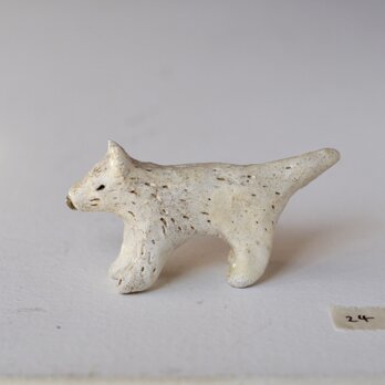 チビの白おおかみ　24