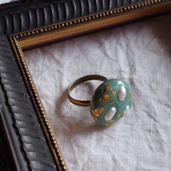 緑青色と真珠の指輪　フリーサイズリング　r-66-2の画像