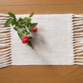 真っ白の、手織り麻の花瓶敷　（６）の画像
