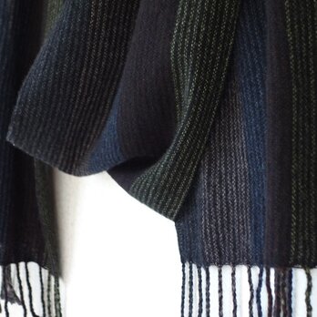 手織りカシミアマフラー・・黒のしましまの画像